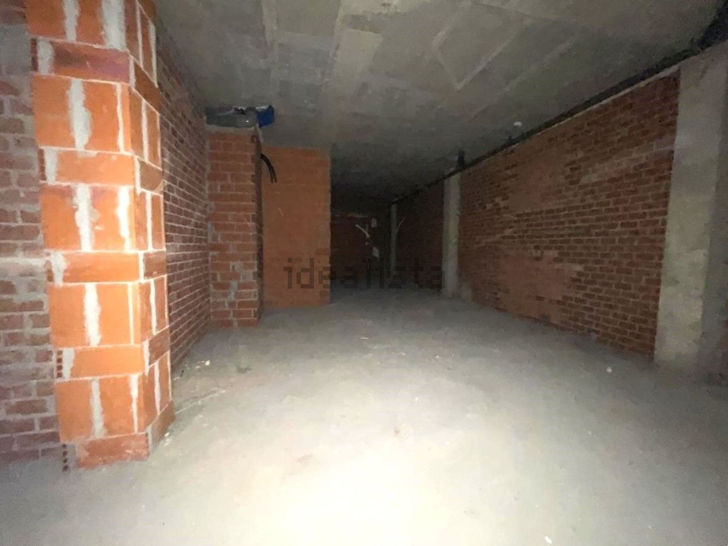 Imagen 08 de Local en venta en Avenida de la Cemba, Flores de Sil, Ponferrada