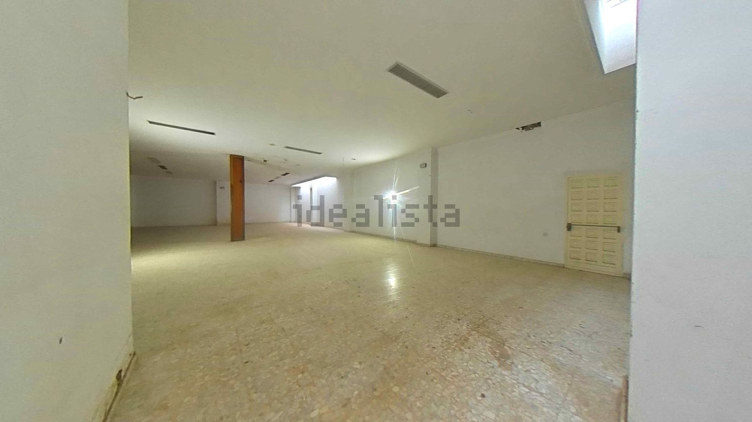Imagen 10 de Local en venta en Calle Ramón y Cajal, Mairena del Alcor