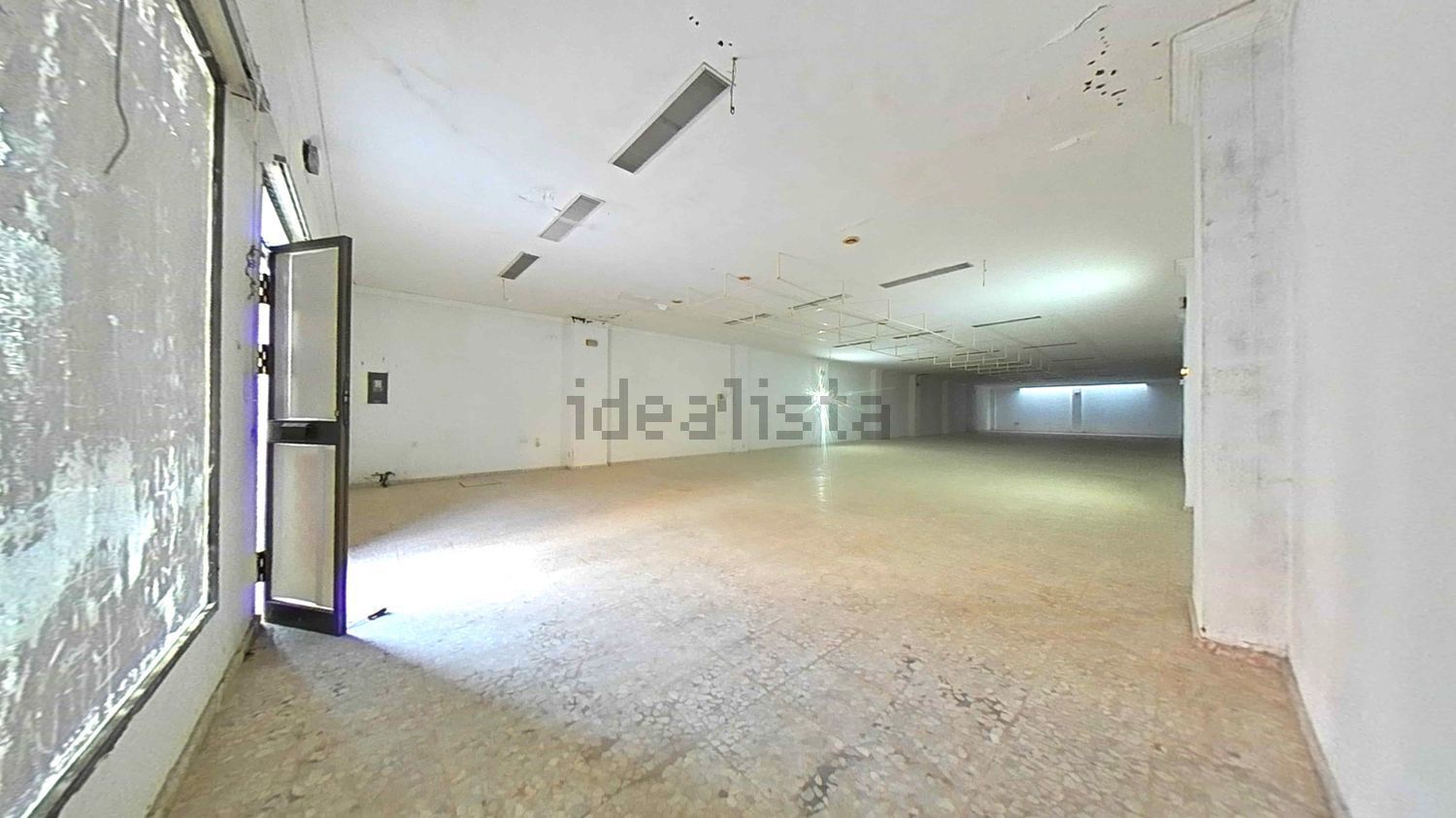 Imagen 12 de Local en venta en Calle Ramón y Cajal, Mairena del Alcor