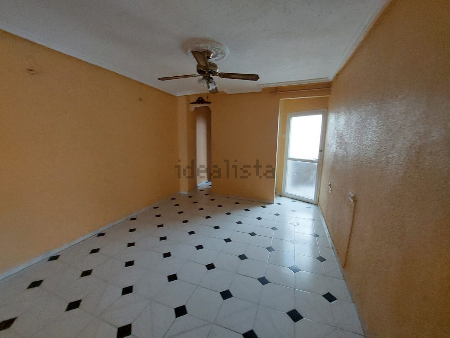 Imagen 02 de Chalet adosado en venta en Calle Independencia, Bailén