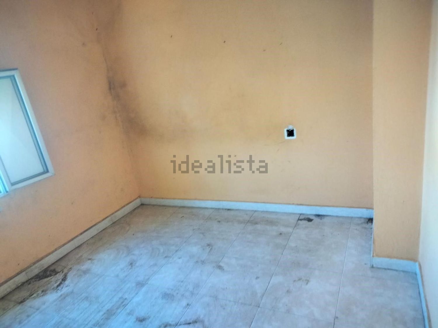 Imagen 03 de Chalet adosado en venta en Calle Ramblazo, Constantina